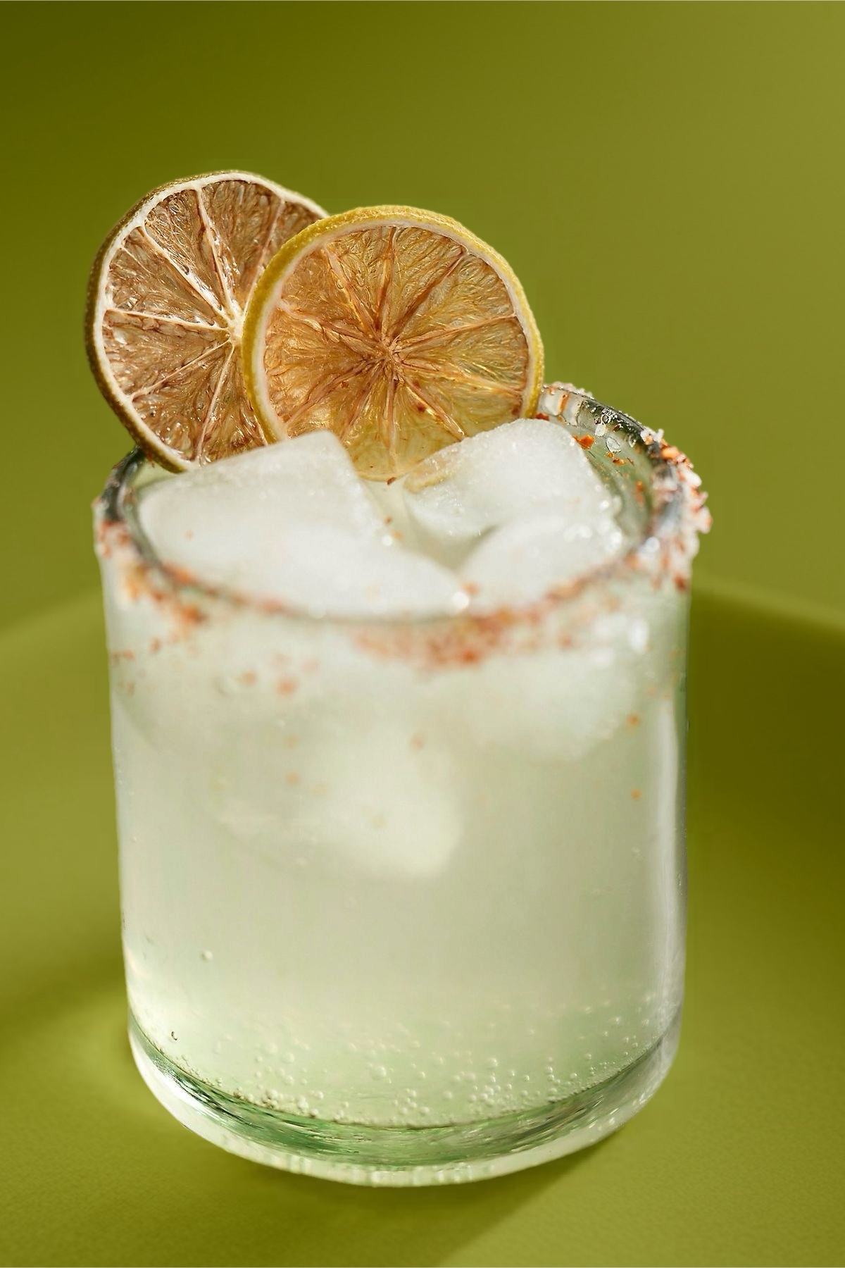 Image of a Cocktail with Dehydrated Slices of Lime