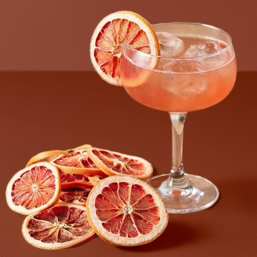 Image of a Cocktail with Dehydrated Slices of Grapefruit